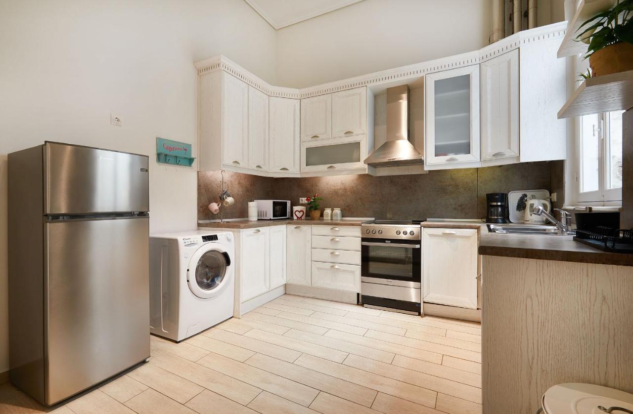 Chloe Boutique Apartments Plaka Ateny Zewnętrze zdjęcie