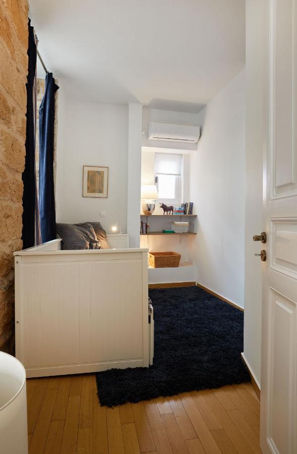 Chloe Boutique Apartments Plaka Ateny Zewnętrze zdjęcie